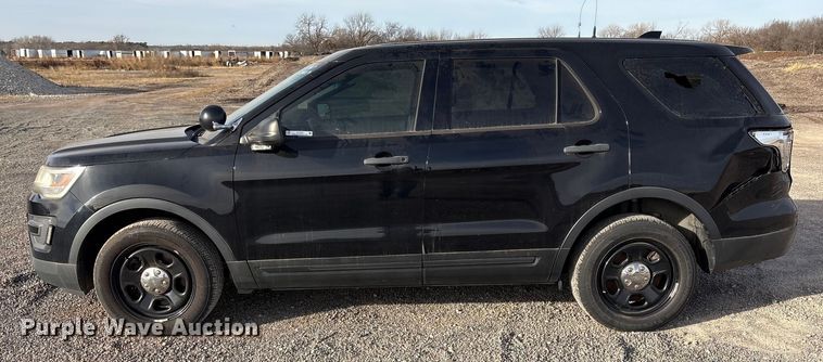 image for item ET1076 2017 Ford Explorer Police Interceptor SUV