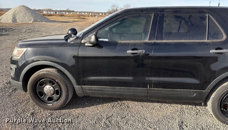 image for item ET1076 2017 Ford Explorer Police Interceptor SUV