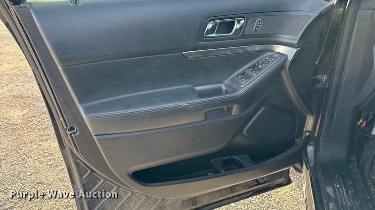image for item ET1076 2017 Ford Explorer Police Interceptor SUV