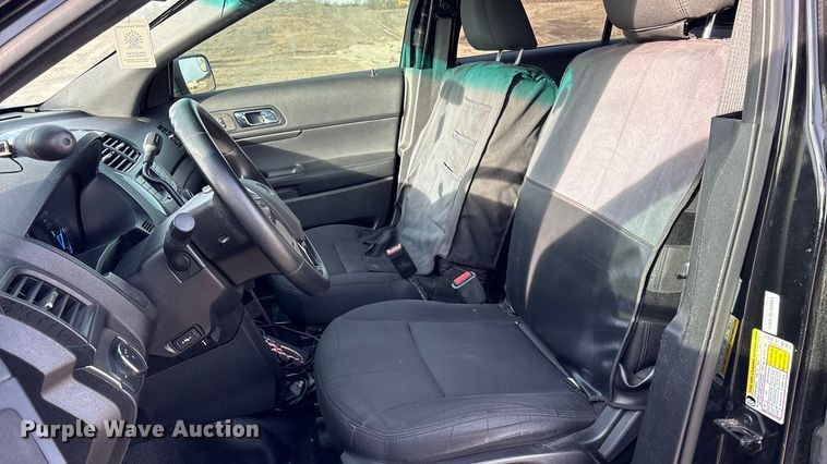image for item ET1076 2017 Ford Explorer Police Interceptor SUV