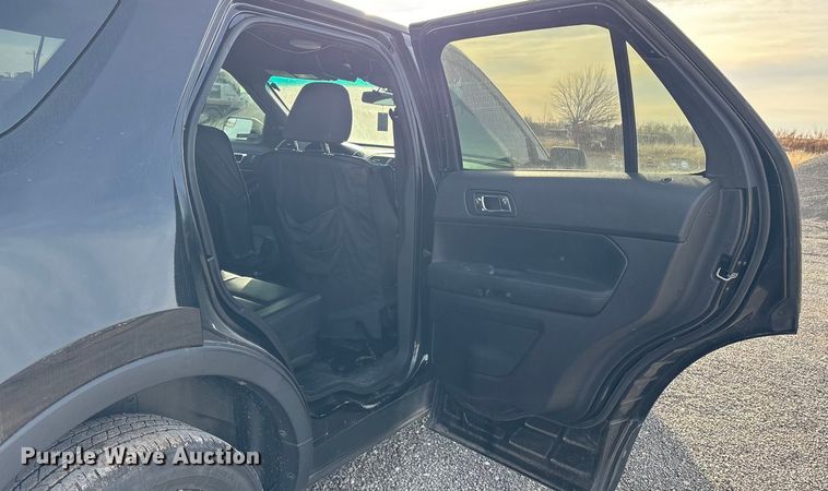image for item ET1076 2017 Ford Explorer Police Interceptor SUV