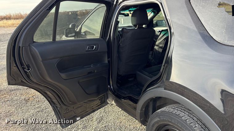 image for item ET1076 2017 Ford Explorer Police Interceptor SUV