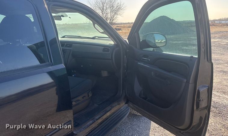 image for item ET1078 2012 Chevrolet Tahoe Police  SUV