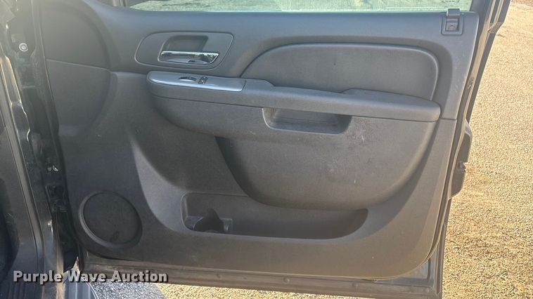 image for item ET1078 2012 Chevrolet Tahoe Police  SUV