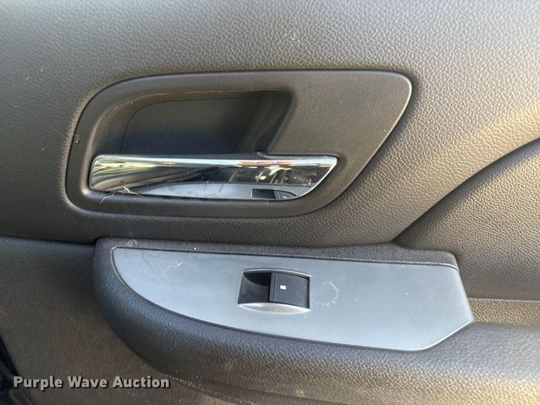 image for item ET1078 2012 Chevrolet Tahoe Police  SUV