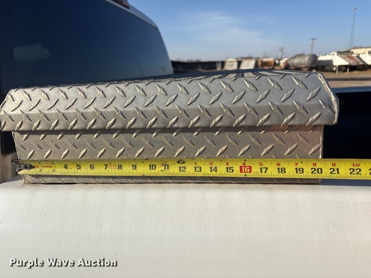 image for item ET1079 2002 Chevrolet Silverado 1500 Ext. Cab pickup truck