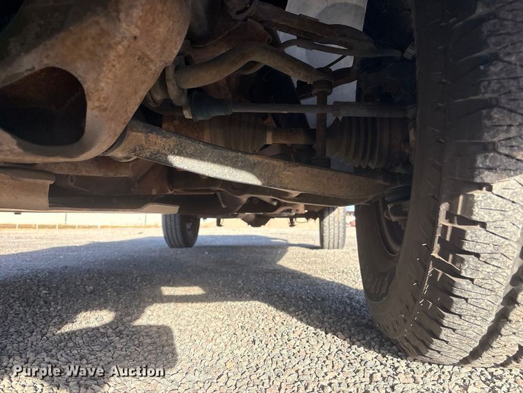 image for item ET1079 2002 Chevrolet Silverado 1500 Ext. Cab pickup truck