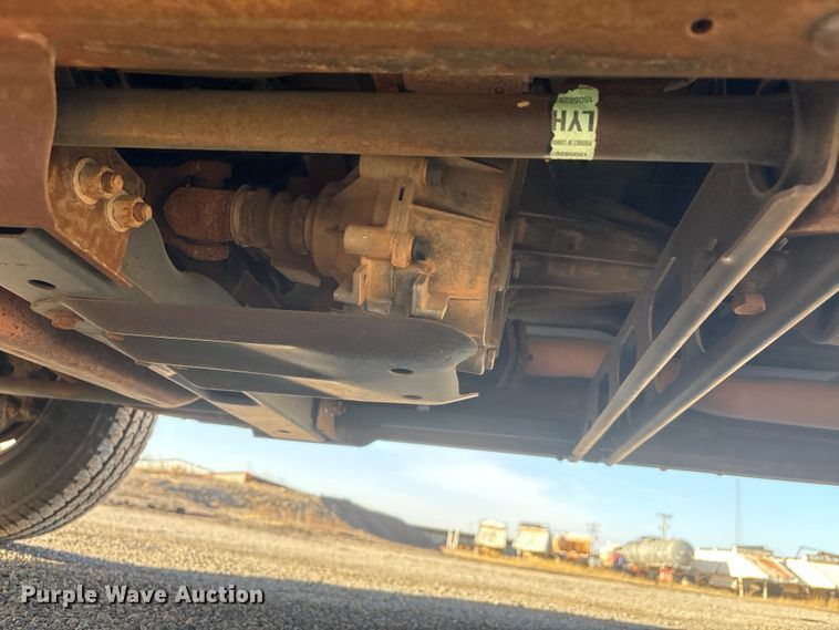 image for item ET1079 2002 Chevrolet Silverado 1500 Ext. Cab pickup truck