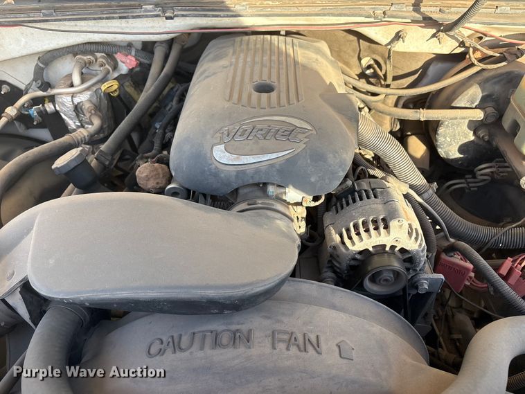 image for item ET1079 2002 Chevrolet Silverado 1500 Ext. Cab pickup truck