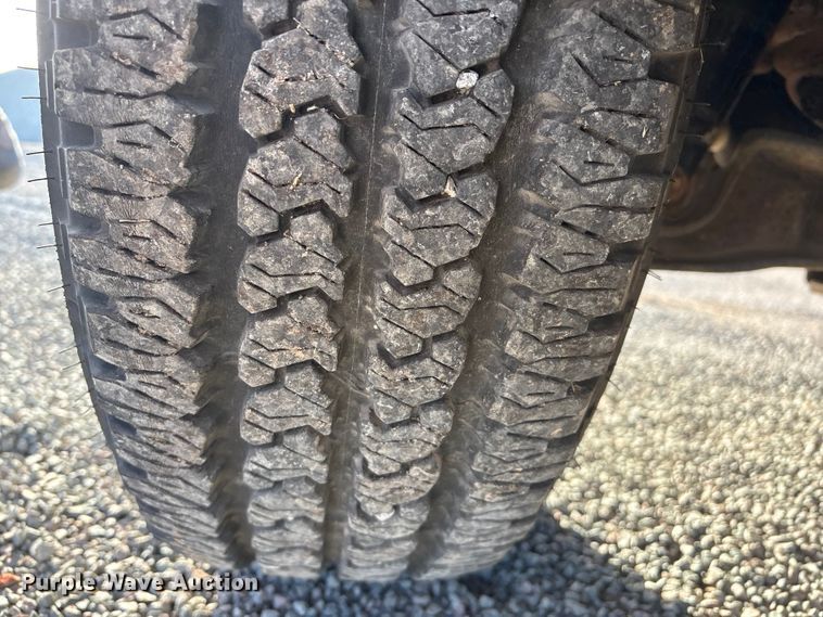 image for item ET1079 2002 Chevrolet Silverado 1500 Ext. Cab pickup truck