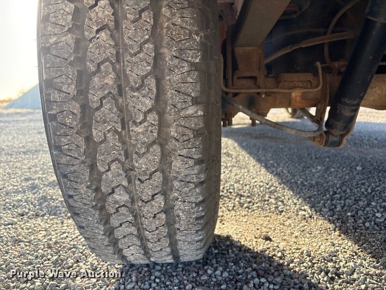 image for item ET1079 2002 Chevrolet Silverado 1500 Ext. Cab pickup truck