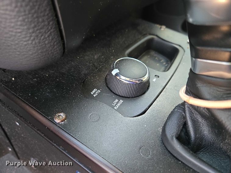 image for item ET1080 2020 Dodge Durango SSV SUV