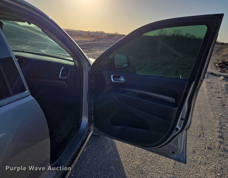 image for item ET1080 2020 Dodge Durango SSV SUV