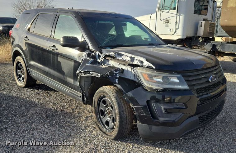 image for item ET1086 2017 Ford Explorer Police Interceptor SUV