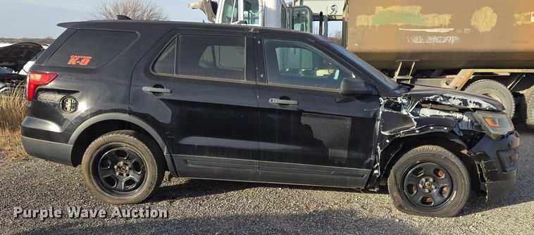 image for item ET1086 2017 Ford Explorer Police Interceptor SUV