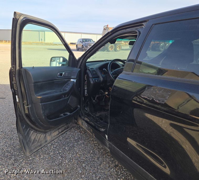 image for item ET1086 2017 Ford Explorer Police Interceptor SUV