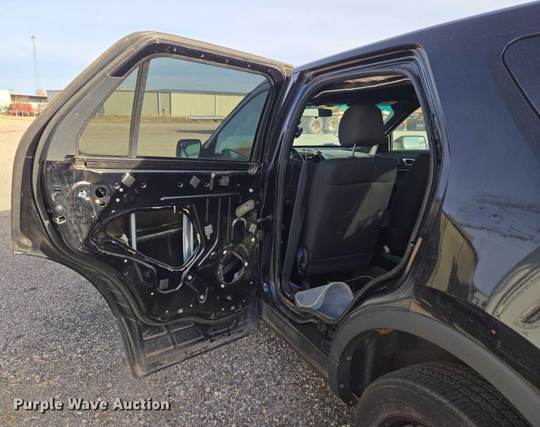 image for item ET1086 2017 Ford Explorer Police Interceptor SUV