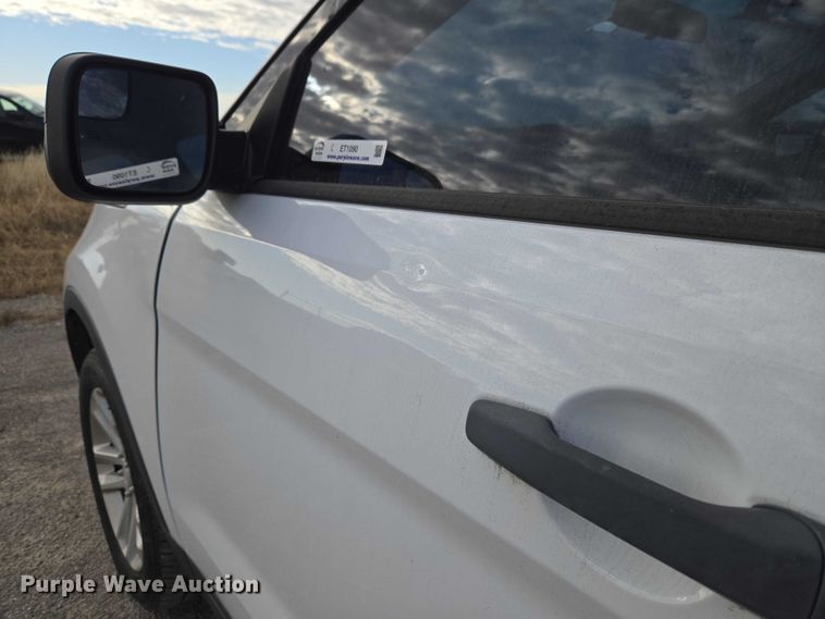 image for item ET1090 2015 Ford Explorer SUV