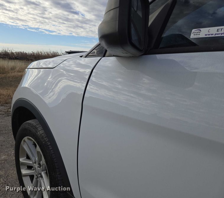 image for item ET1090 2015 Ford Explorer SUV