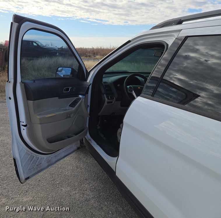 image for item ET1090 2015 Ford Explorer SUV