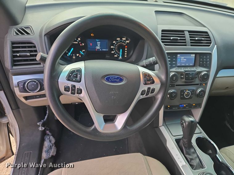 image for item ET1090 2015 Ford Explorer SUV