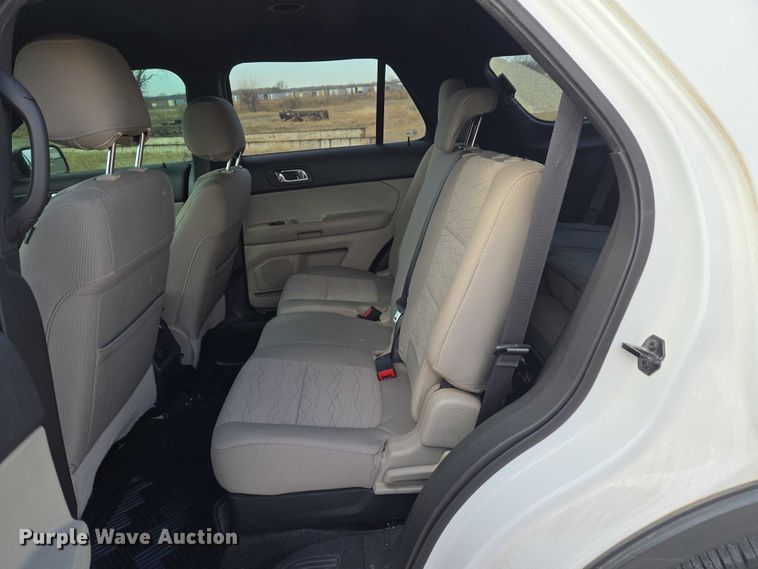 image for item ET1090 2015 Ford Explorer SUV