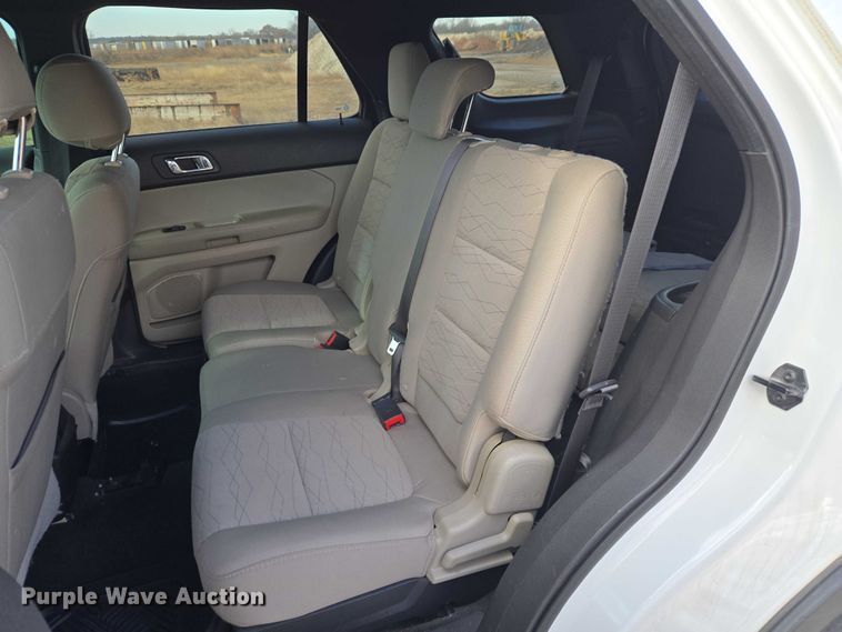 image for item ET1090 2015 Ford Explorer SUV