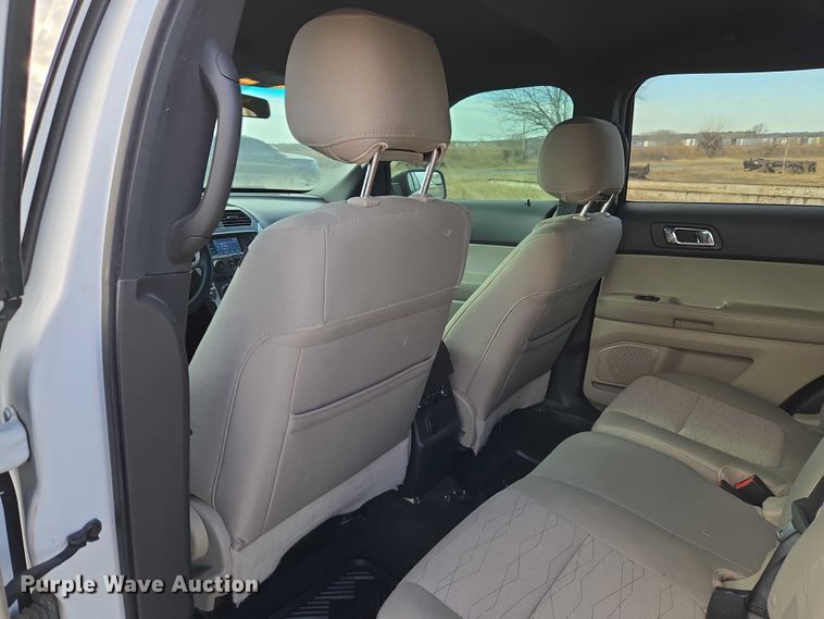 image for item ET1090 2015 Ford Explorer SUV