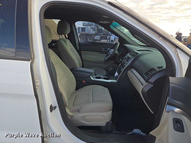 image for item ET1090 2015 Ford Explorer SUV