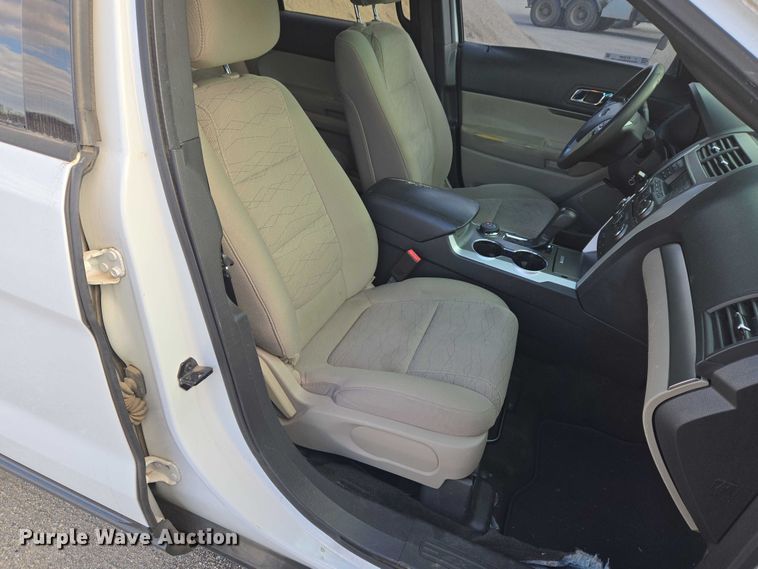 image for item ET1090 2015 Ford Explorer SUV