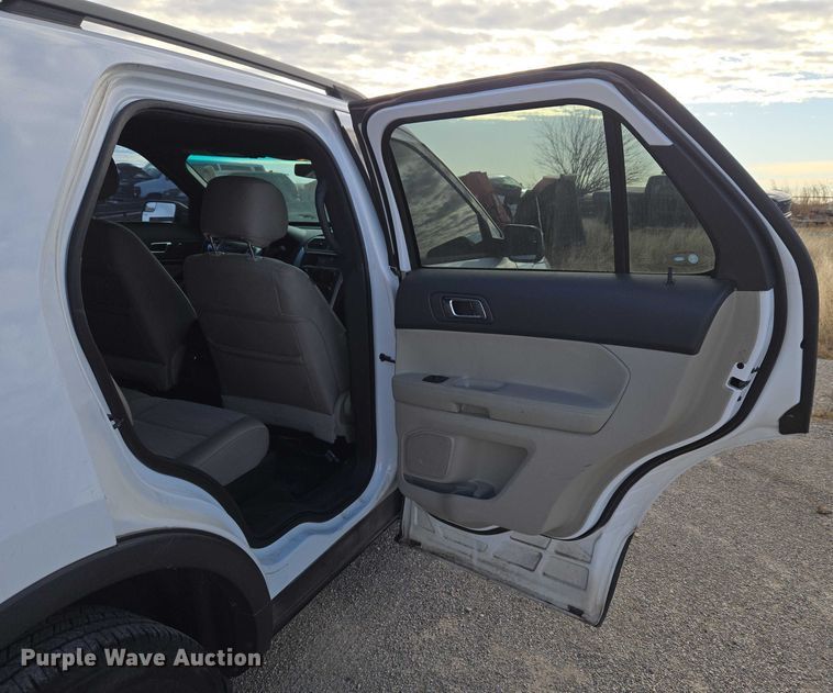 image for item ET1090 2015 Ford Explorer SUV