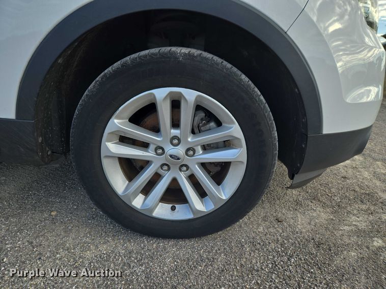 image for item ET1090 2015 Ford Explorer SUV