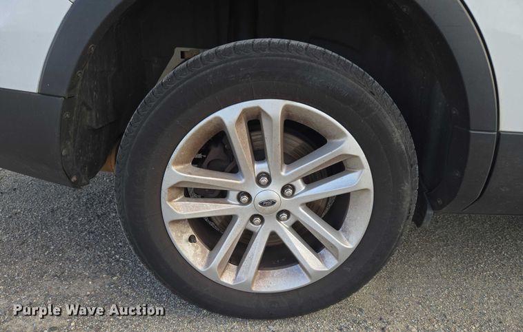 image for item ET1090 2015 Ford Explorer SUV