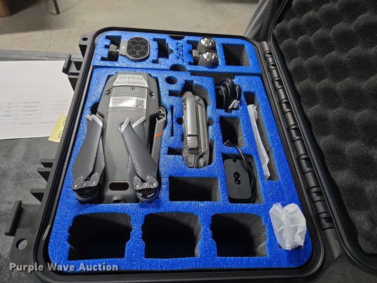 image for item ET1092 (3) DJI Magic 2 Universal Edition drones