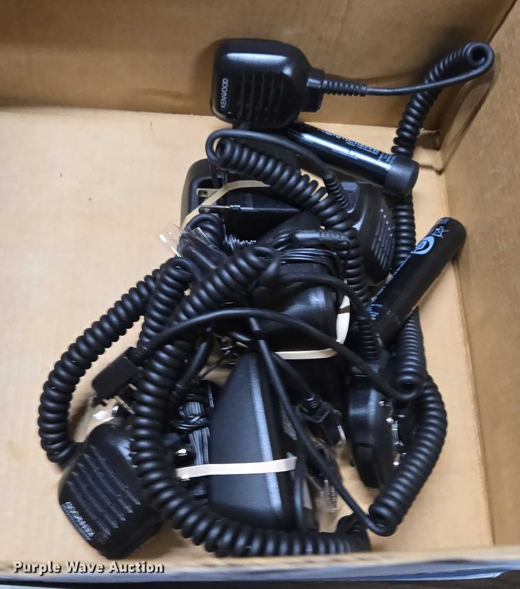 image for item ET1093 Kenwood Radio parts