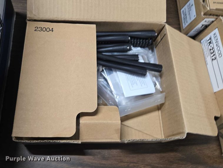 image for item ET1093 Kenwood Radio parts