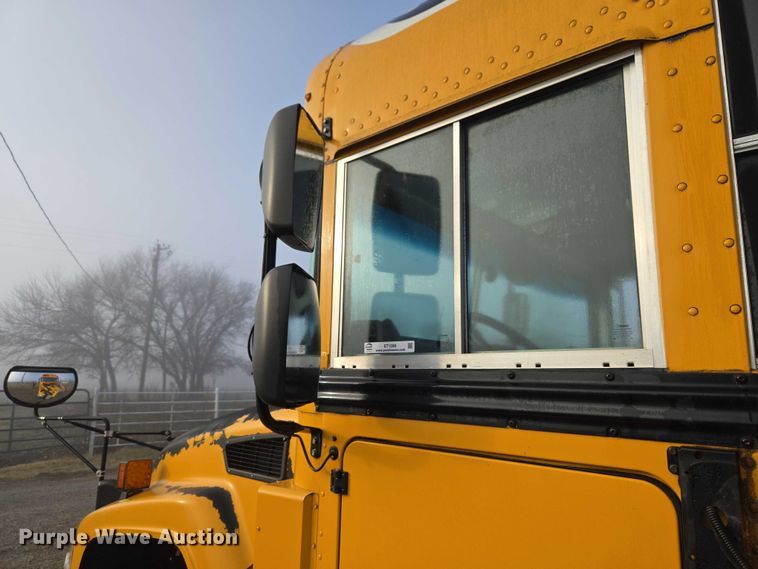 image for item ET1098 2015 Blue Bird Bb Conventional school bus