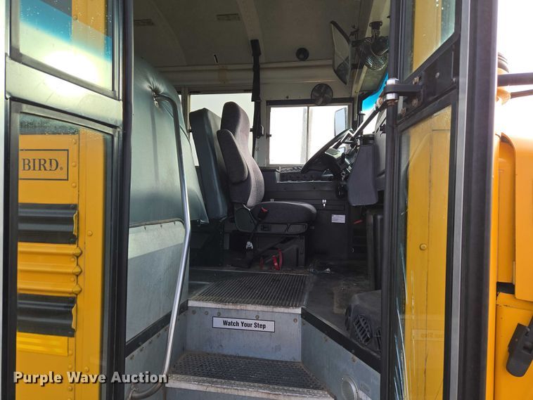 image for item ET1098 2015 Blue Bird Bb Conventional school bus