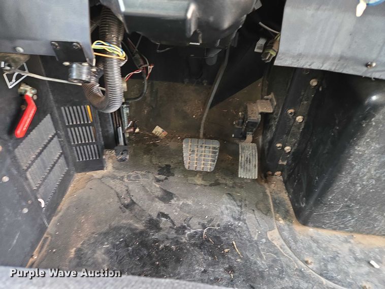 image for item ET1098 2015 Blue Bird Bb Conventional school bus