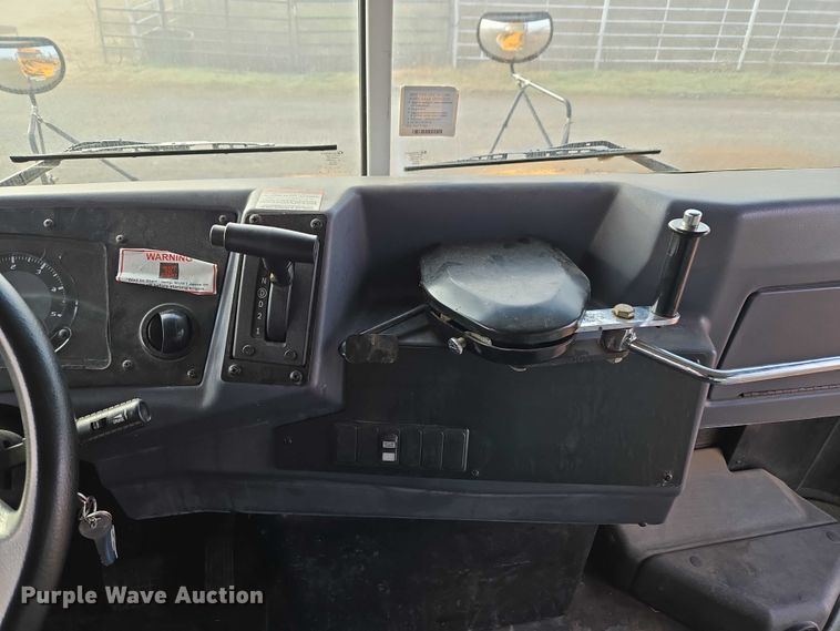 image for item ET1098 2015 Blue Bird Bb Conventional school bus