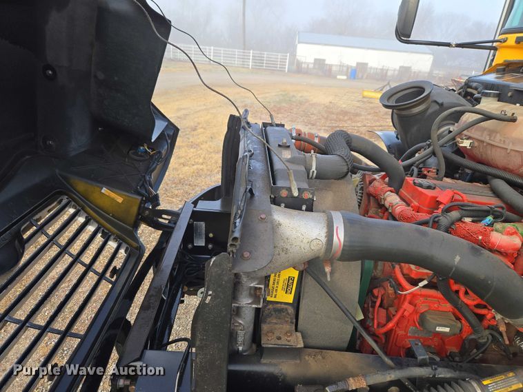 image for item ET1098 2015 Blue Bird Bb Conventional school bus