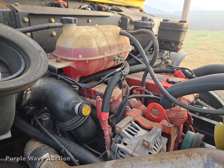 image for item ET1098 2015 Blue Bird Bb Conventional school bus