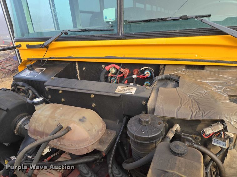 image for item ET1098 2015 Blue Bird Bb Conventional school bus