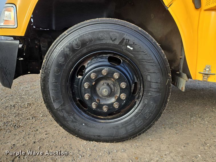 image for item ET1098 2015 Blue Bird Bb Conventional school bus