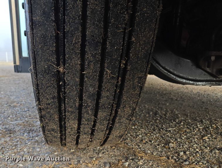 image for item ET1098 2015 Blue Bird Bb Conventional school bus