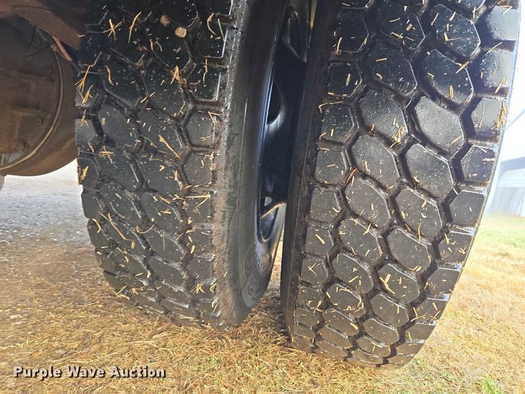 image for item ET1098 2015 Blue Bird Bb Conventional school bus