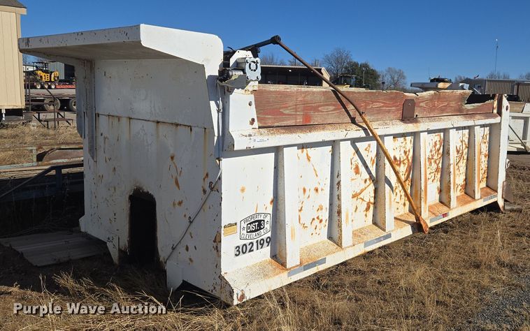 image for item ET1135 McClain Galion 502F dump bed