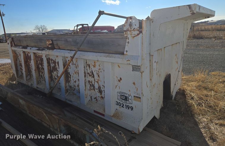 image for item ET1135 McClain Galion 502F dump bed