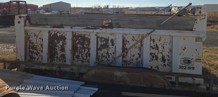 image for item ET1135 McClain Galion 502F dump bed