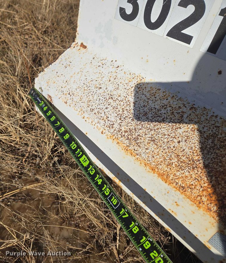 image for item ET1135 McClain Galion 502F dump bed